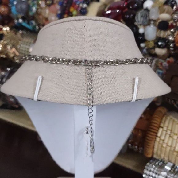 Women's Silver Chain Smokey Stones Statement Necklace - Picture 6 of 8